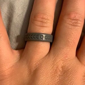 Qalo Ring Size 7